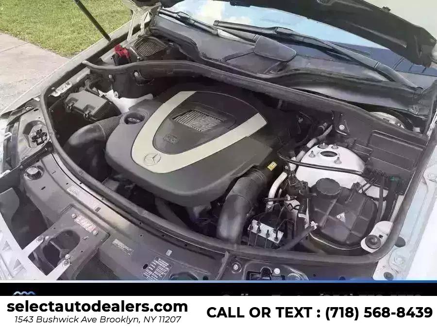 2011 Mercedes-Benz M-Class 4MATIC 4dr ML350, available for sale in Brooklyn, New York | Select Auto Dealers Corp. Brooklyn, New York 2011 Mercedes-Benz M-Class 4MATIC 4dr ML350, available for sale in Brooklyn, New York | Select Auto Dealers Corp. Brooklyn, New York