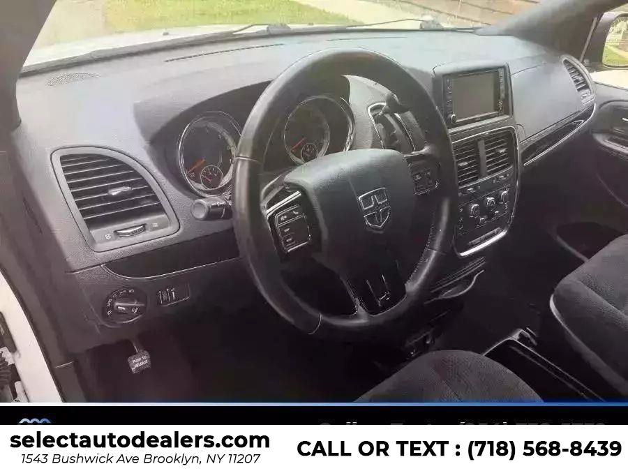 2018 Dodge Grand Caravan SE Wagon, available for sale in Brooklyn, New York | Select Auto Dealers Corp. Brooklyn, New York 2018 Dodge Grand Caravan SE Wagon, available for sale in Brooklyn, New York | Select Auto Dealers Corp. Brooklyn, New York