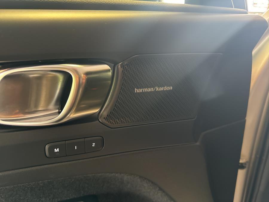 2023 Volvo Xc40 B5 AWD Ultimate Dark Theme, available for sale in Woodside, New York | Drive Central. Woodside, New York 2023 Volvo Xc40 B5 AWD Ultimate Dark Theme, available for sale in Woodside, New York | Drive Central. Woodside, New York