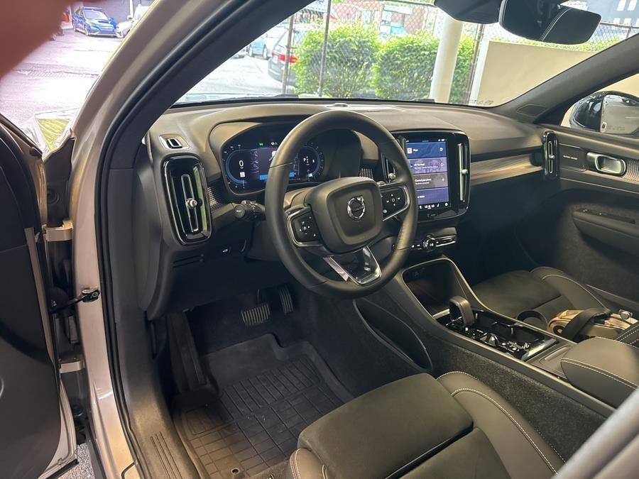 2023 Volvo Xc40 B5 AWD Ultimate Dark Theme, available for sale in Woodside, New York | Drive Central. Woodside, New York 2023 Volvo Xc40 B5 AWD Ultimate Dark Theme, available for sale in Woodside, New York | Drive Central. Woodside, New York