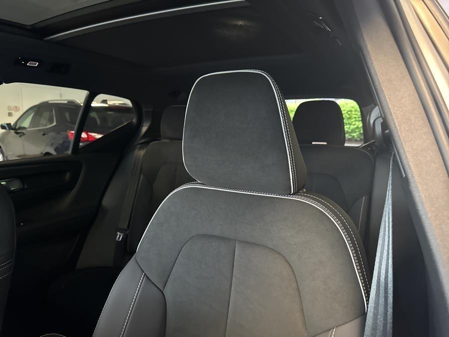 2023 Volvo Xc40 B5 AWD Ultimate Dark Theme, available for sale in Woodside, New York | Drive Central. Woodside, New York 2023 Volvo Xc40 B5 AWD Ultimate Dark Theme, available for sale in Woodside, New York | Drive Central. Woodside, New York