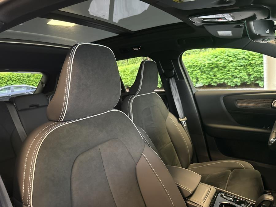2023 Volvo Xc40 B5 AWD Ultimate Dark Theme, available for sale in Woodside, New York | Drive Central. Woodside, New York 2023 Volvo Xc40 B5 AWD Ultimate Dark Theme, available for sale in Woodside, New York | Drive Central. Woodside, New York