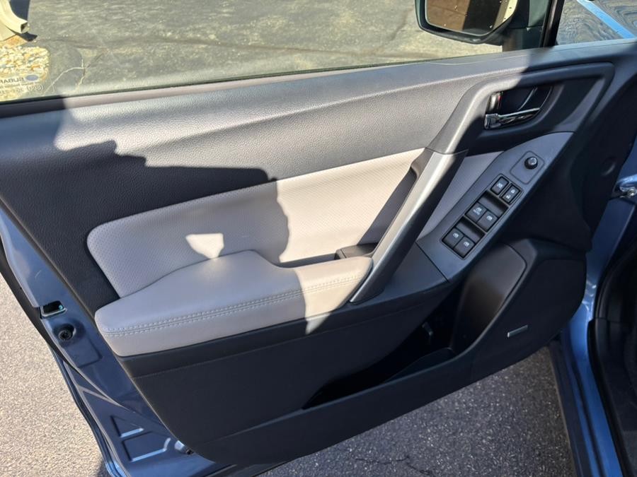 2015 Subaru Forester 4dr CVT 2.5i Touring PZEV, available for sale in Somers, Connecticut | Four Town Motors LLC. Somers, Connecticut 2015 Subaru Forester 4dr CVT 2.5i Touring PZEV, available for sale in Somers, Connecticut | Four Town Motors LLC. Somers, Connecticut