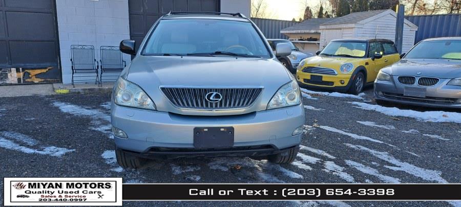 2006 Lexus RX 330 4dr SUV AWD, available for sale in Meriden, Connecticut | Miyan Motors. Meriden, Connecticut 2006 Lexus RX 330 4dr SUV AWD, available for sale in Meriden, Connecticut | Miyan Motors. Meriden, Connecticut