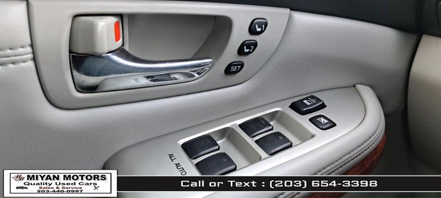 2006 Lexus RX 330 4dr SUV AWD, available for sale in Meriden, Connecticut | Miyan Motors. Meriden, Connecticut 2006 Lexus RX 330 4dr SUV AWD, available for sale in Meriden, Connecticut | Miyan Motors. Meriden, Connecticut