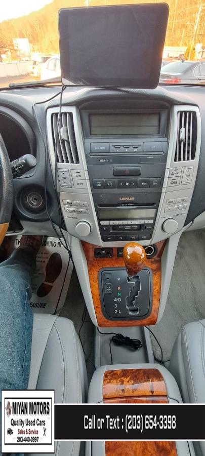 2006 Lexus RX 330 4dr SUV AWD, available for sale in Meriden, Connecticut | Miyan Motors. Meriden, Connecticut 2006 Lexus RX 330 4dr SUV AWD, available for sale in Meriden, Connecticut | Miyan Motors. Meriden, Connecticut