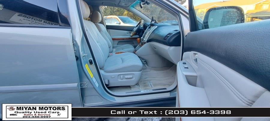 2006 Lexus RX 330 4dr SUV AWD, available for sale in Meriden, Connecticut | Miyan Motors. Meriden, Connecticut 2006 Lexus RX 330 4dr SUV AWD, available for sale in Meriden, Connecticut | Miyan Motors. Meriden, Connecticut