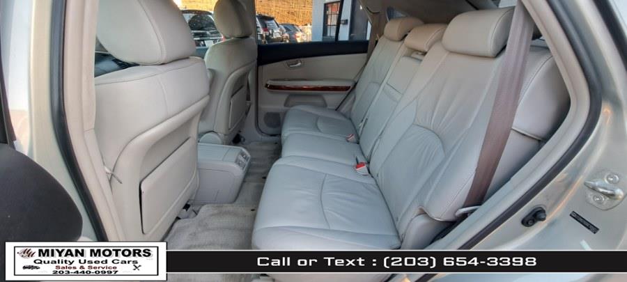 2006 Lexus RX 330 4dr SUV AWD, available for sale in Meriden, Connecticut | Miyan Motors. Meriden, Connecticut 2006 Lexus RX 330 4dr SUV AWD, available for sale in Meriden, Connecticut | Miyan Motors. Meriden, Connecticut