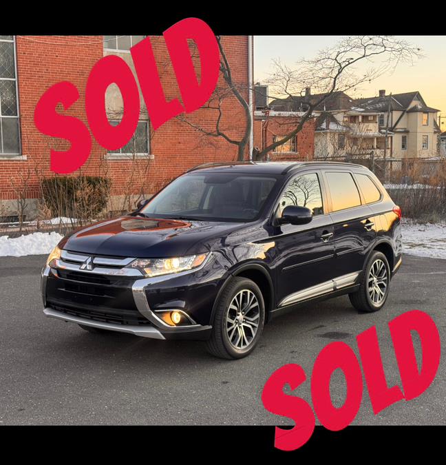 Used 2016 Mitsubishi Outlander in Bridgeport, Connecticut | Peralta Bros Auto Clinic. Bridgeport, Connecticut