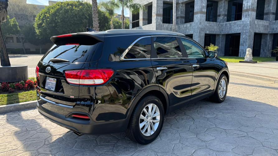 2016 Kia Sorento FWD 4dr 2.4L Lx, available for sale in Tustin, California | Carox LLC. Tustin, California 2016 Kia Sorento FWD 4dr 2.4L Lx, available for sale in Tustin, California | Carox LLC. Tustin, California