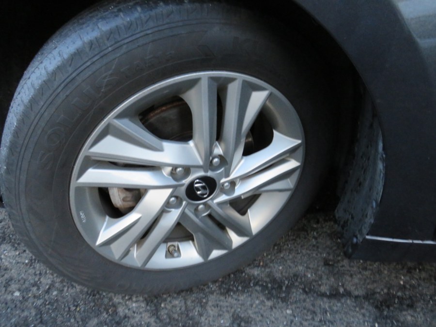 2020 Hyundai Elantra Value Edition IVT SULEV, available for sale in Middle Village, New York | Road Masters II INC. Middle Village, New York 2020 Hyundai Elantra Value Edition IVT SULEV, available for sale in Middle Village, New York | Road Masters II INC. Middle Village, New York