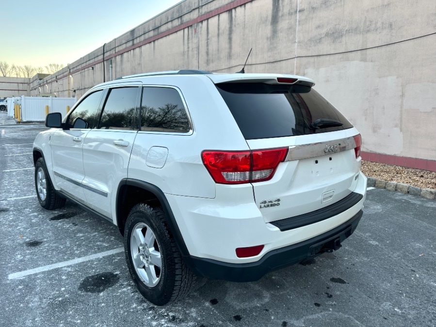 2012 Jeep Grand Cherokee 4WD 4dr Laredo Sport, available for sale in White Plains, New York | Island auto wholesale. White Plains, New York 2012 Jeep Grand Cherokee 4WD 4dr Laredo Sport, available for sale in White Plains, New York | Island auto wholesale. White Plains, New York
