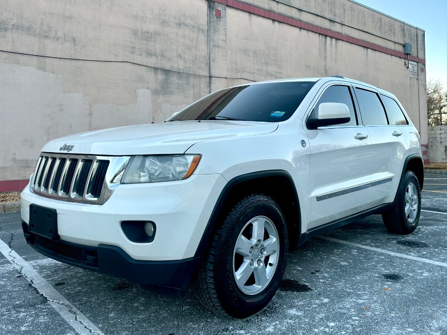 2012 Jeep Grand Cherokee 4WD 4dr Laredo Sport, available for sale in White Plains, New York | Island auto wholesale. White Plains, New York 2012 Jeep Grand Cherokee 4WD 4dr Laredo Sport, available for sale in White Plains, New York | Island auto wholesale. White Plains, New York
