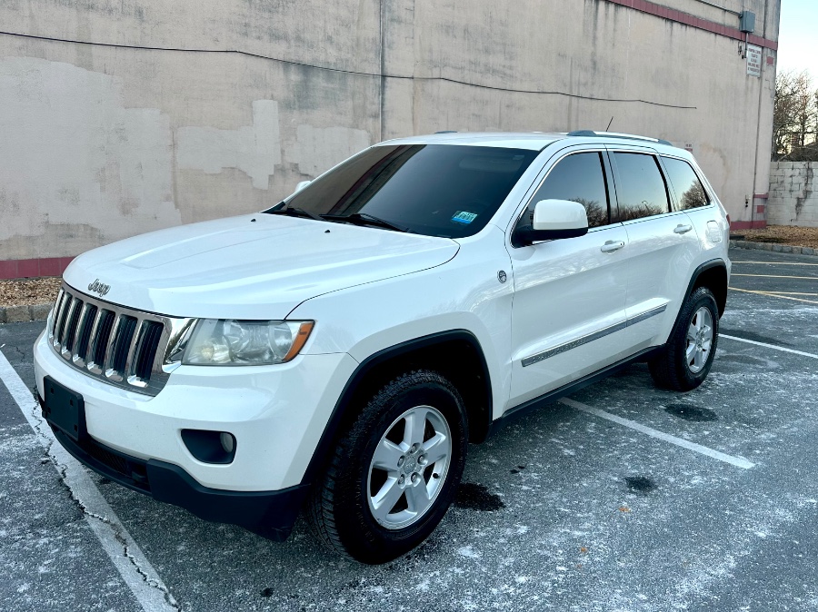 2012 Jeep Grand Cherokee 4WD 4dr Laredo Sport, available for sale in White Plains, New York | Island auto wholesale. White Plains, New York 2012 Jeep Grand Cherokee 4WD 4dr Laredo Sport, available for sale in White Plains, New York | Island auto wholesale. White Plains, New York
