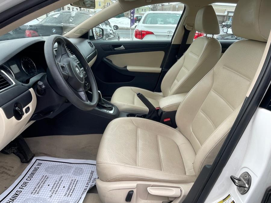 2014 Volkswagen Jetta Sedan 4dr Auto SE w/Connectivity PZEV, available for sale in Danbury, Connecticut | Safe Used Auto Sales LLC. Danbury, Connecticut 2014 Volkswagen Jetta Sedan 4dr Auto SE w/Connectivity PZEV, available for sale in Danbury, Connecticut | Safe Used Auto Sales LLC. Danbury, Connecticut