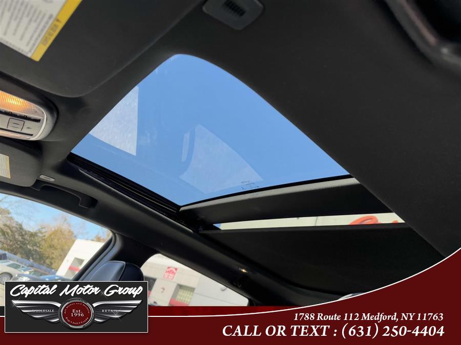 2017 Jeep Grand Cherokee Overland 4x4, available for sale in Medford, New York | Capital Motor Group Inc. Medford, New York 2017 Jeep Grand Cherokee Overland 4x4, available for sale in Medford, New York | Capital Motor Group Inc. Medford, New York