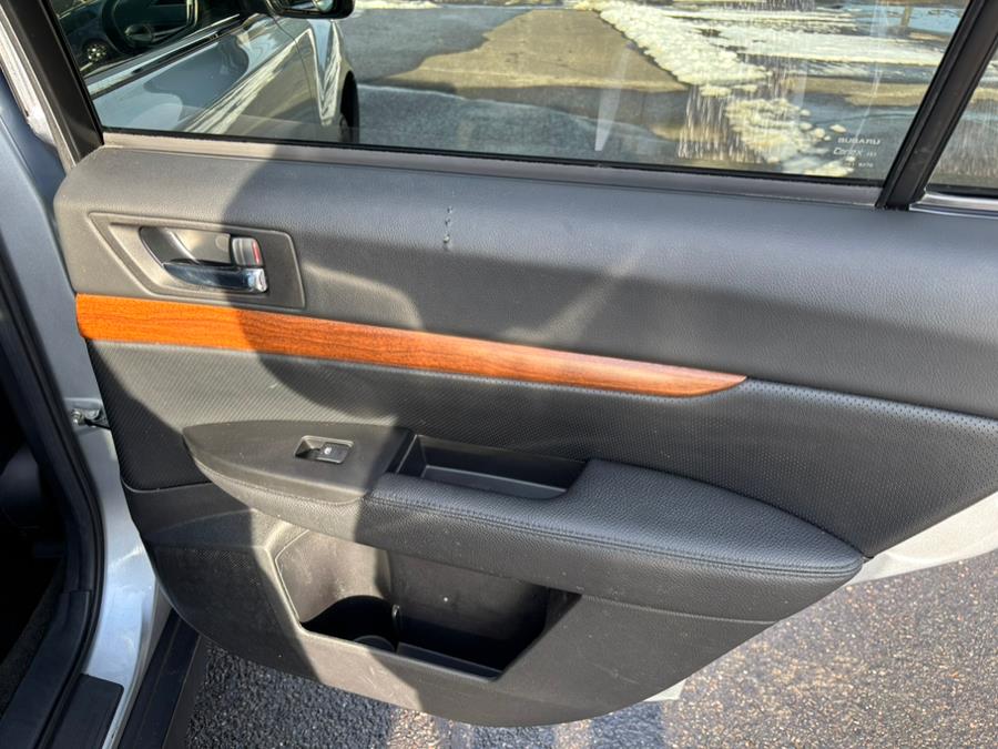 2014 Subaru Outback 4dr Wgn H4 Auto 2.5i Limited, available for sale in Somers, Connecticut | Four Town Motors LLC. Somers, Connecticut 2014 Subaru Outback 4dr Wgn H4 Auto 2.5i Limited, available for sale in Somers, Connecticut | Four Town Motors LLC. Somers, Connecticut