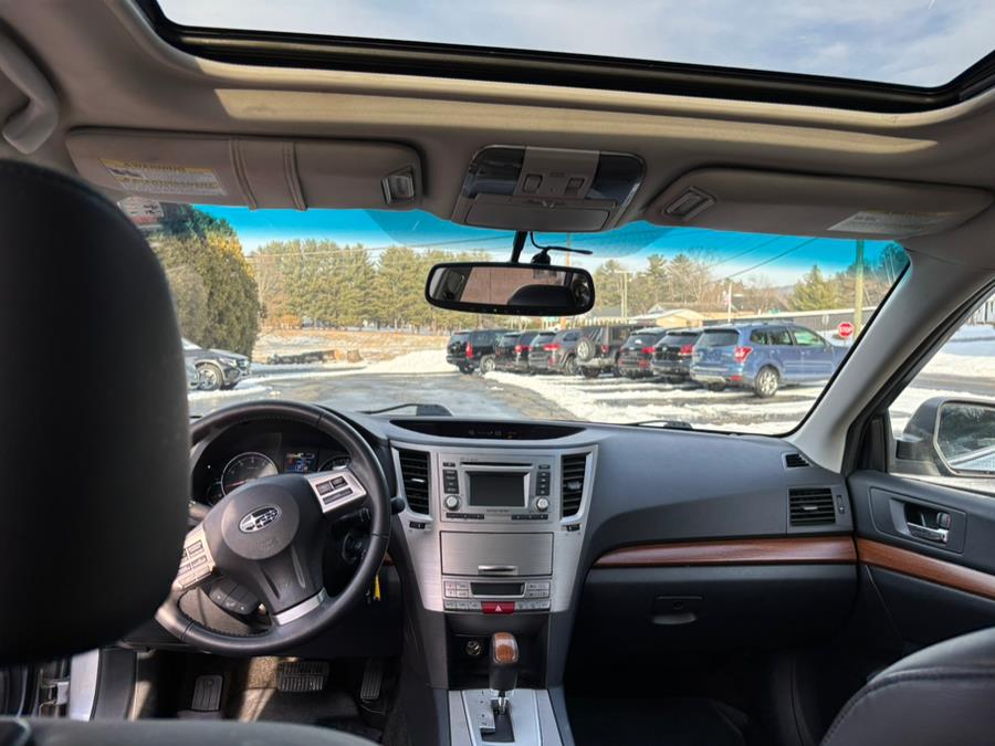 2014 Subaru Outback 4dr Wgn H4 Auto 2.5i Limited, available for sale in Somers, Connecticut | Four Town Motors LLC. Somers, Connecticut 2014 Subaru Outback 4dr Wgn H4 Auto 2.5i Limited, available for sale in Somers, Connecticut | Four Town Motors LLC. Somers, Connecticut