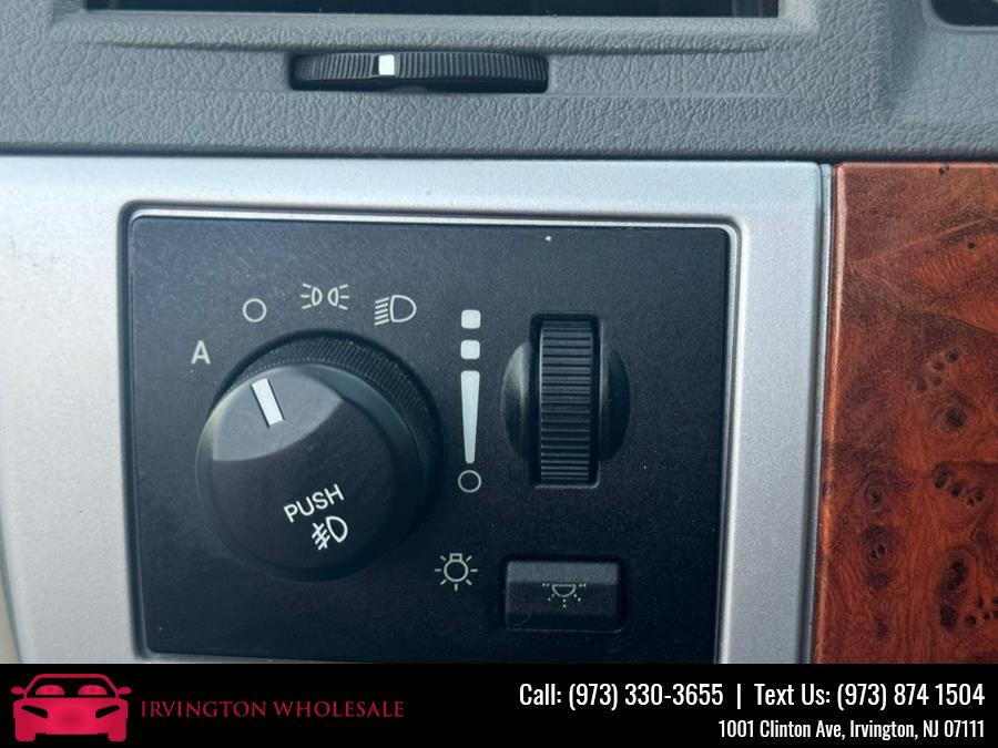 2008 Chrysler Town & Country 4dr Wgn Touring, available for sale in Irvington, New Jersey | Irvington Wholesale Group. Irvington, New Jersey 2008 Chrysler Town & Country 4dr Wgn Touring, available for sale in Irvington, New Jersey | Irvington Wholesale Group. Irvington, New Jersey