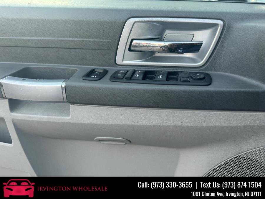 2008 Chrysler Town & Country 4dr Wgn Touring, available for sale in Irvington, New Jersey | Irvington Wholesale Group. Irvington, New Jersey 2008 Chrysler Town & Country 4dr Wgn Touring, available for sale in Irvington, New Jersey | Irvington Wholesale Group. Irvington, New Jersey