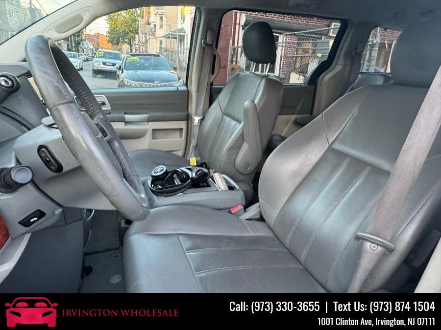2008 Chrysler Town & Country 4dr Wgn Touring, available for sale in Irvington, New Jersey | Irvington Wholesale Group. Irvington, New Jersey 2008 Chrysler Town & Country 4dr Wgn Touring, available for sale in Irvington, New Jersey | Irvington Wholesale Group. Irvington, New Jersey