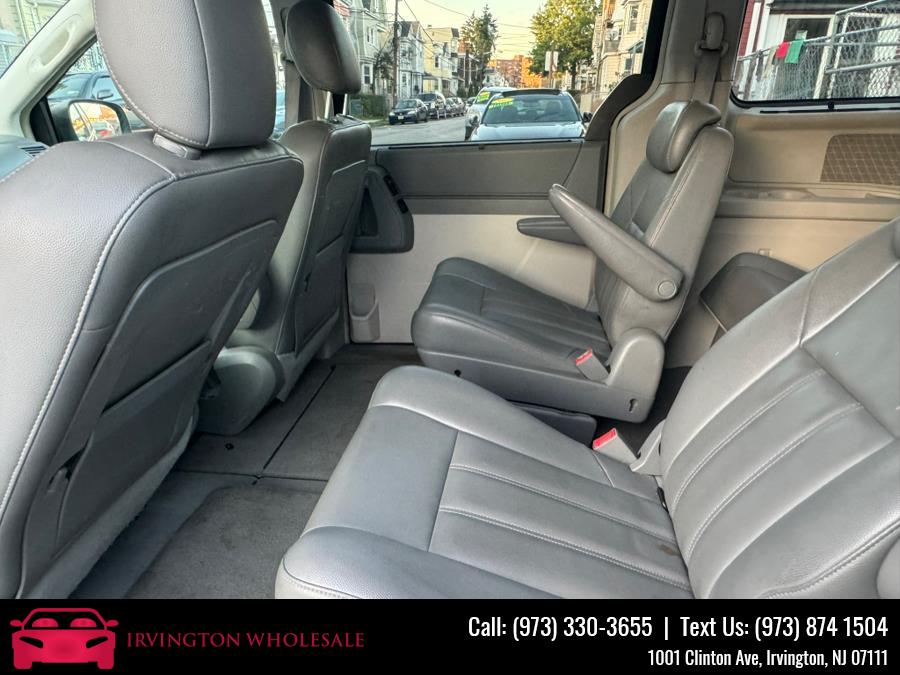 2008 Chrysler Town & Country 4dr Wgn Touring, available for sale in Irvington, New Jersey | Irvington Wholesale Group. Irvington, New Jersey 2008 Chrysler Town & Country 4dr Wgn Touring, available for sale in Irvington, New Jersey | Irvington Wholesale Group. Irvington, New Jersey