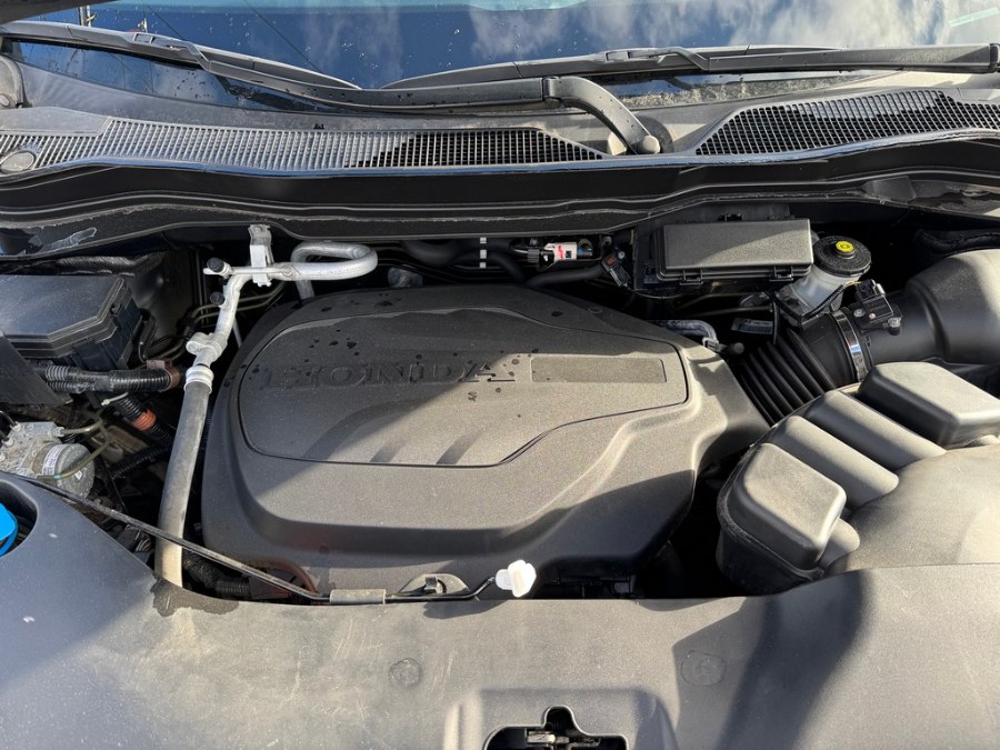 2022 Honda Pilot Elite AWD, available for sale in West Springfield, Massachusetts | Union Street Auto Sales. West Springfield, Massachusetts 2022 Honda Pilot Elite AWD, available for sale in West Springfield, Massachusetts | Union Street Auto Sales. West Springfield, Massachusetts
