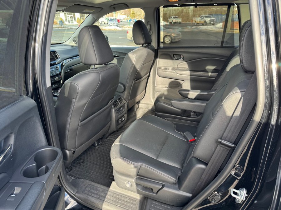 2022 Honda Pilot Elite AWD, available for sale in West Springfield, Massachusetts | Union Street Auto Sales. West Springfield, Massachusetts 2022 Honda Pilot Elite AWD, available for sale in West Springfield, Massachusetts | Union Street Auto Sales. West Springfield, Massachusetts