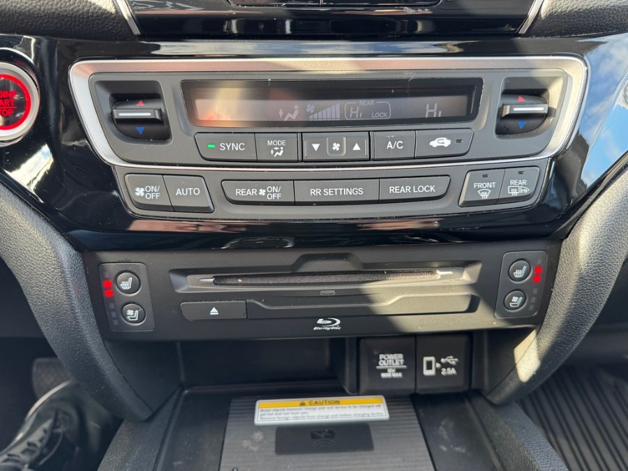2022 Honda Pilot Elite AWD, available for sale in West Springfield, Massachusetts | Union Street Auto Sales. West Springfield, Massachusetts 2022 Honda Pilot Elite AWD, available for sale in West Springfield, Massachusetts | Union Street Auto Sales. West Springfield, Massachusetts
