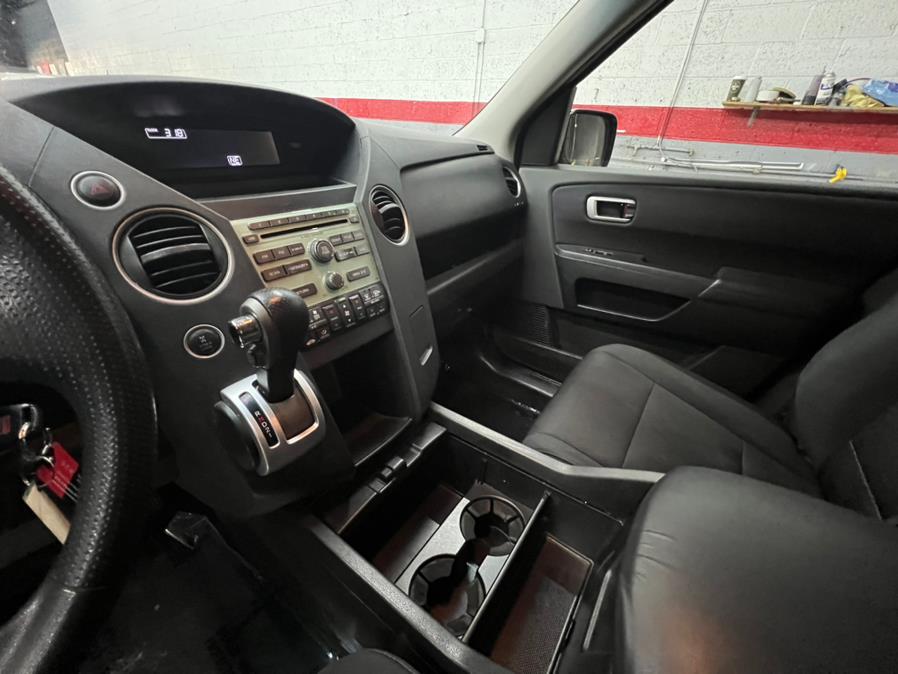 2010 Honda Pilot 4WD 4dr EX, available for sale in Lodi, New Jersey | Route 46 Auto Sales Inc. Lodi, New Jersey 2010 Honda Pilot 4WD 4dr EX, available for sale in Lodi, New Jersey | Route 46 Auto Sales Inc. Lodi, New Jersey