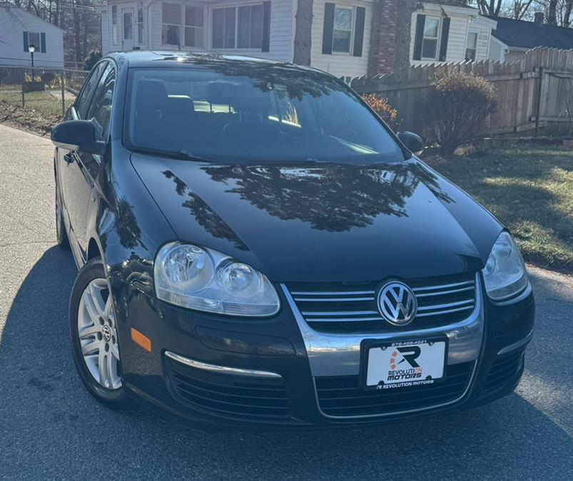 Used 2007 Volkswagen Jetta Sedan in Lowell, Massachusetts | Revolution Motors . Lowell, Massachusetts
