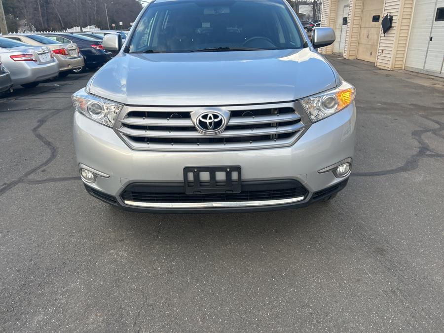 2013 Toyota Highlander 4WD 4dr V6 SE (Natl), available for sale in South Windsor , Connecticut | Ful-line Auto LLC. South Windsor , Connecticut 2013 Toyota Highlander 4WD 4dr V6 SE (Natl), available for sale in South Windsor , Connecticut | Ful-line Auto LLC. South Windsor , Connecticut