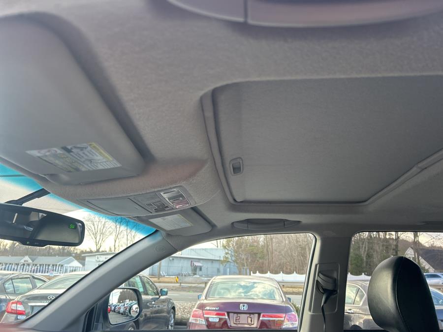 2013 Toyota Highlander 4WD 4dr V6 SE (Natl), available for sale in South Windsor , Connecticut | Ful-line Auto LLC. South Windsor , Connecticut 2013 Toyota Highlander 4WD 4dr V6 SE (Natl), available for sale in South Windsor , Connecticut | Ful-line Auto LLC. South Windsor , Connecticut