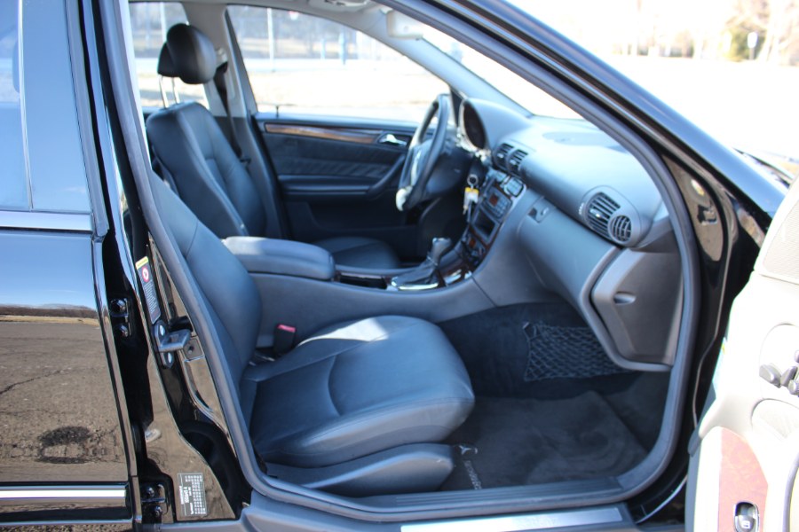 2001 Mercedes-Benz C-Class 4dr Sdn 3.2L, available for sale in Suffern, New York | Rockland Motor Sport. Suffern, New York 2001 Mercedes-Benz C-Class 4dr Sdn 3.2L, available for sale in Suffern, New York | Rockland Motor Sport. Suffern, New York