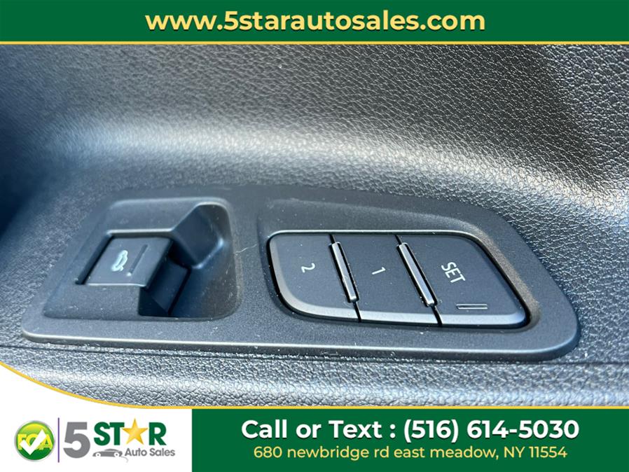 2023 Audi Q3 S line Premium 45 TFSI quattro, available for sale in East Meadow, New York | 5 Star Auto Sales Inc. East Meadow, New York 2023 Audi Q3 S line Premium 45 TFSI quattro, available for sale in East Meadow, New York | 5 Star Auto Sales Inc. East Meadow, New York