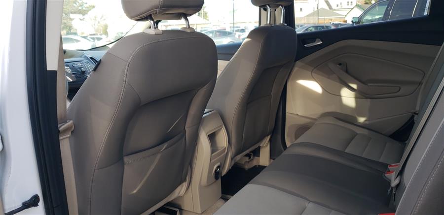 2013 Ford Escape 4WD 4dr SE, available for sale in Little Ferry, New Jersey | Victoria Preowned Autos Inc. Little Ferry, New Jersey 2013 Ford Escape 4WD 4dr SE, available for sale in Little Ferry, New Jersey | Victoria Preowned Autos Inc. Little Ferry, New Jersey