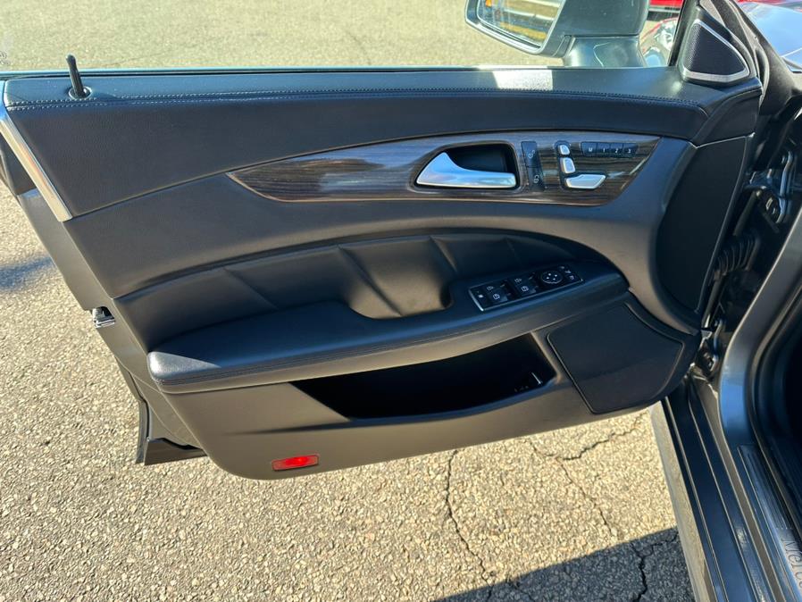 2016 Mercedes-Benz CLS 4dr Sdn CLS 400 4MATIC, available for sale in South Windsor, Connecticut | Mike And Tony Auto Sales, Inc. South Windsor, Connecticut 2016 Mercedes-Benz CLS 4dr Sdn CLS 400 4MATIC, available for sale in South Windsor, Connecticut | Mike And Tony Auto Sales, Inc. South Windsor, Connecticut