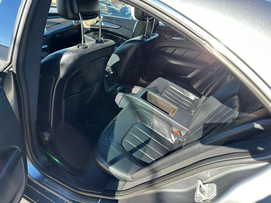 2016 Mercedes-Benz CLS 4dr Sdn CLS 400 4MATIC, available for sale in South Windsor, Connecticut | Mike And Tony Auto Sales, Inc. South Windsor, Connecticut 2016 Mercedes-Benz CLS 4dr Sdn CLS 400 4MATIC, available for sale in South Windsor, Connecticut | Mike And Tony Auto Sales, Inc. South Windsor, Connecticut