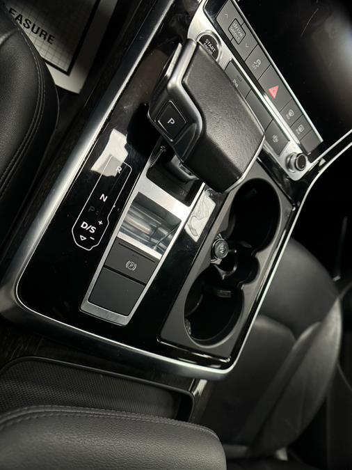 2022 Audi Q7 Premium Plus 55 TFSI quattro, available for sale in Massapequa Park, New York | Power Motors East. Massapequa Park, New York 2022 Audi Q7 Premium Plus 55 TFSI quattro, available for sale in Massapequa Park, New York | Power Motors East. Massapequa Park, New York