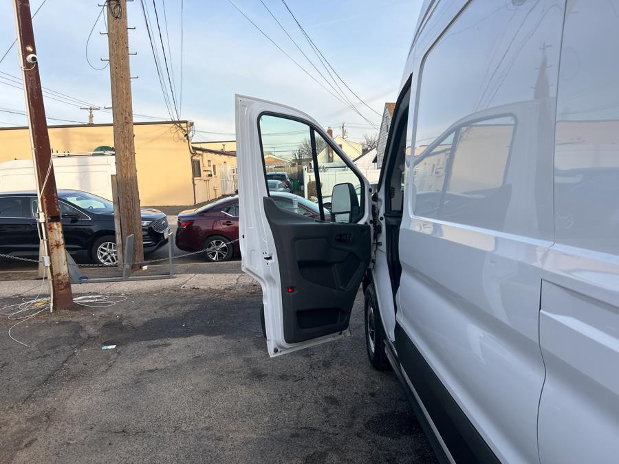 2023 Ford Transit Cargo Van T-250 148" Hi Rf 9070 GVWR RWD, available for sale in Franklin Square, New York | Franklin Square Auto Group. Franklin Square, New York 2023 Ford Transit Cargo Van T-250 148" Hi Rf 9070 GVWR RWD, available for sale in Franklin Square, New York | Franklin Square Auto Group. Franklin Square, New York
