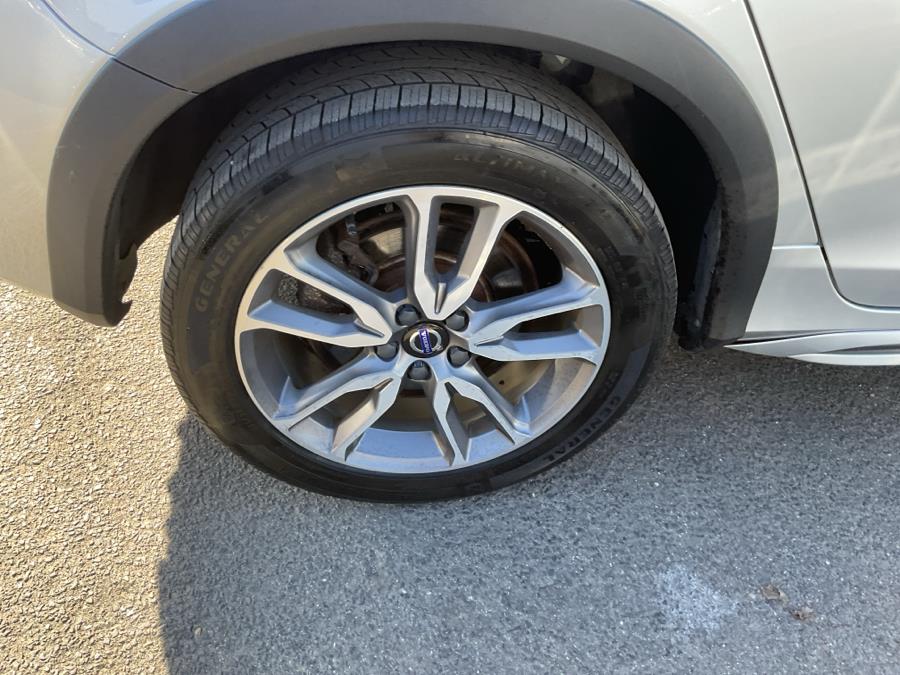 2018 Volvo V60 Cross Country T5 AWD, available for sale in Waterbury, Connecticut | Jim Juliani Motors. Waterbury, Connecticut 2018 Volvo V60 Cross Country T5 AWD, available for sale in Waterbury, Connecticut | Jim Juliani Motors. Waterbury, Connecticut