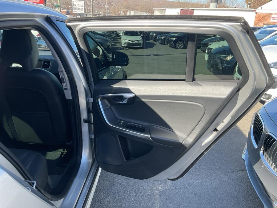 2018 Volvo V60 Cross Country T5 AWD, available for sale in Waterbury, Connecticut | Jim Juliani Motors. Waterbury, Connecticut 2018 Volvo V60 Cross Country T5 AWD, available for sale in Waterbury, Connecticut | Jim Juliani Motors. Waterbury, Connecticut