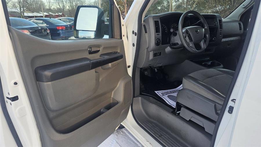 2018 Nissan Nv 2500 HD SV 3dr Cargo Van (V6), available for sale in Wolcott, New York | Auto Hunter CNY. Wolcott, New York 2018 Nissan Nv 2500 HD SV 3dr Cargo Van (V6), available for sale in Wolcott, New York | Auto Hunter CNY. Wolcott, New York