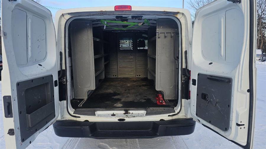 2018 Nissan Nv 2500 HD SV 3dr Cargo Van (V6), available for sale in Wolcott, New York | Auto Hunter CNY. Wolcott, New York 2018 Nissan Nv 2500 HD SV 3dr Cargo Van (V6), available for sale in Wolcott, New York | Auto Hunter CNY. Wolcott, New York