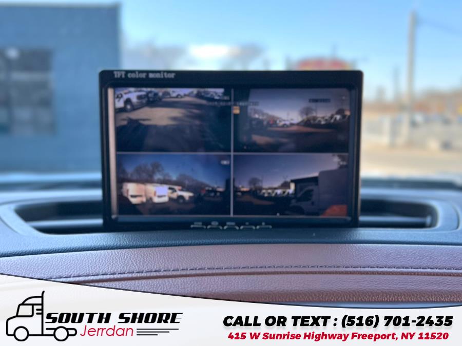 2022 Chevrolet Silverado 3500HD Wrecker Wrecker Crew Cab 172" High Country, available for sale in Freeport, New York | South Shore Jerrdan. Freeport, New York 2022 Chevrolet Silverado 3500HD Wrecker Wrecker Crew Cab 172" High Country, available for sale in Freeport, New York | South Shore Jerrdan. Freeport, New York
