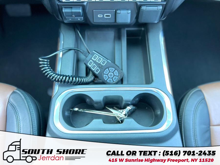 2022 Chevrolet Silverado 3500HD Wrecker Wrecker Crew Cab 172" High Country, available for sale in Freeport, New York | South Shore Jerrdan. Freeport, New York 2022 Chevrolet Silverado 3500HD Wrecker Wrecker Crew Cab 172" High Country, available for sale in Freeport, New York | South Shore Jerrdan. Freeport, New York