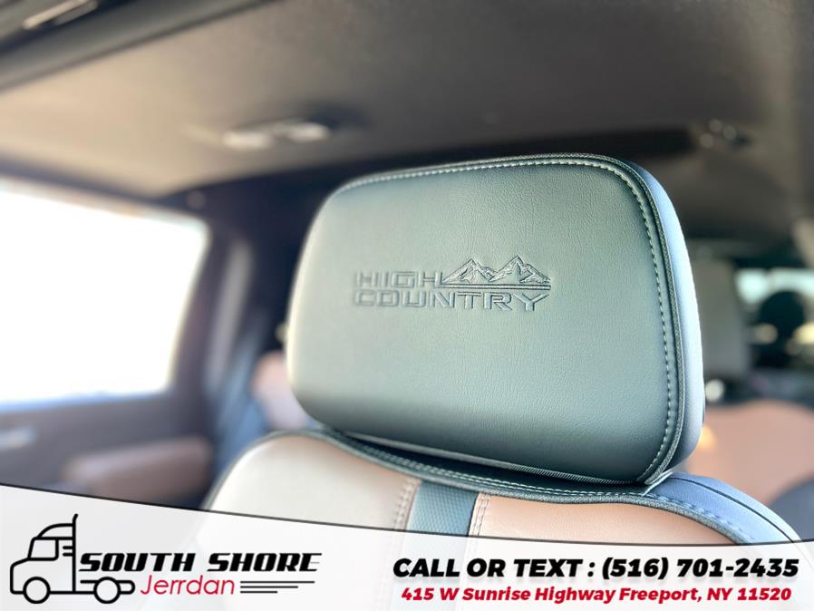 2022 Chevrolet Silverado 3500HD Wrecker Wrecker Crew Cab 172" High Country, available for sale in Freeport, New York | South Shore Jerrdan. Freeport, New York 2022 Chevrolet Silverado 3500HD Wrecker Wrecker Crew Cab 172" High Country, available for sale in Freeport, New York | South Shore Jerrdan. Freeport, New York