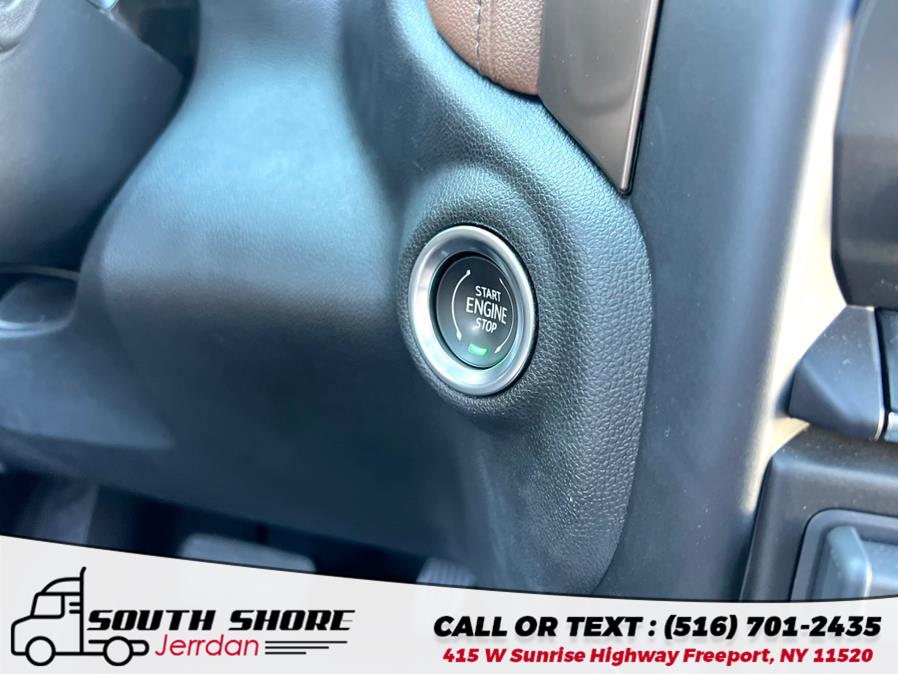 2022 Chevrolet Silverado 3500HD Wrecker Wrecker Crew Cab 172" High Country, available for sale in Freeport, New York | South Shore Jerrdan. Freeport, New York 2022 Chevrolet Silverado 3500HD Wrecker Wrecker Crew Cab 172" High Country, available for sale in Freeport, New York | South Shore Jerrdan. Freeport, New York