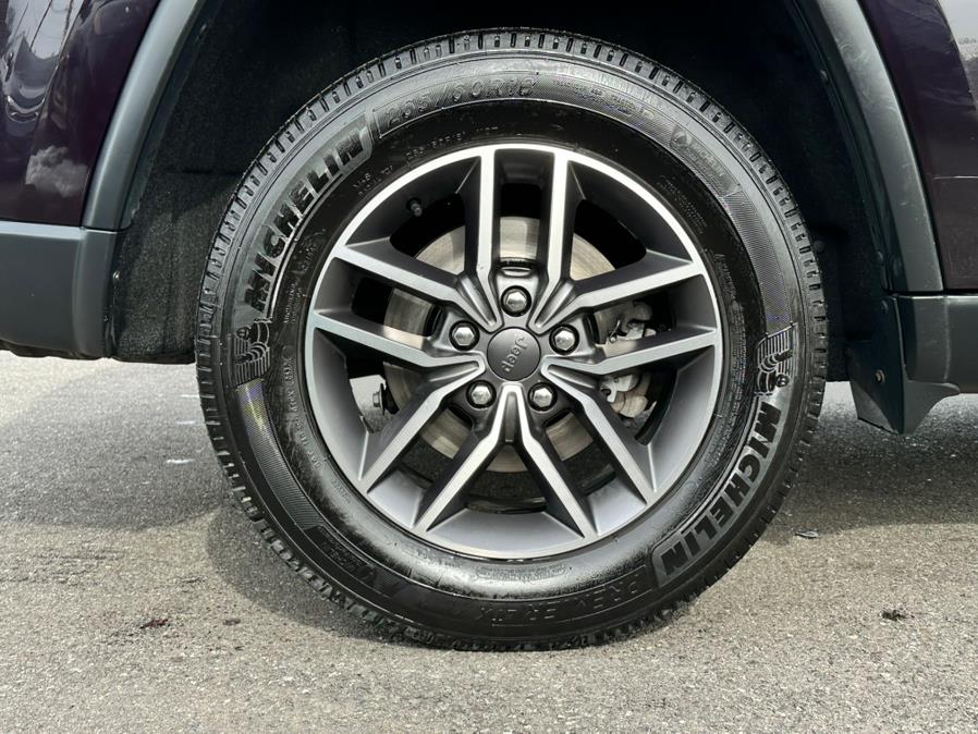 2020 Jeep Grand Cherokee Limited 4x4, available for sale in Hillside, New Jersey | Champion Auto Hillside. Hillside, New Jersey 2020 Jeep Grand Cherokee Limited 4x4, available for sale in Hillside, New Jersey | Champion Auto Hillside. Hillside, New Jersey