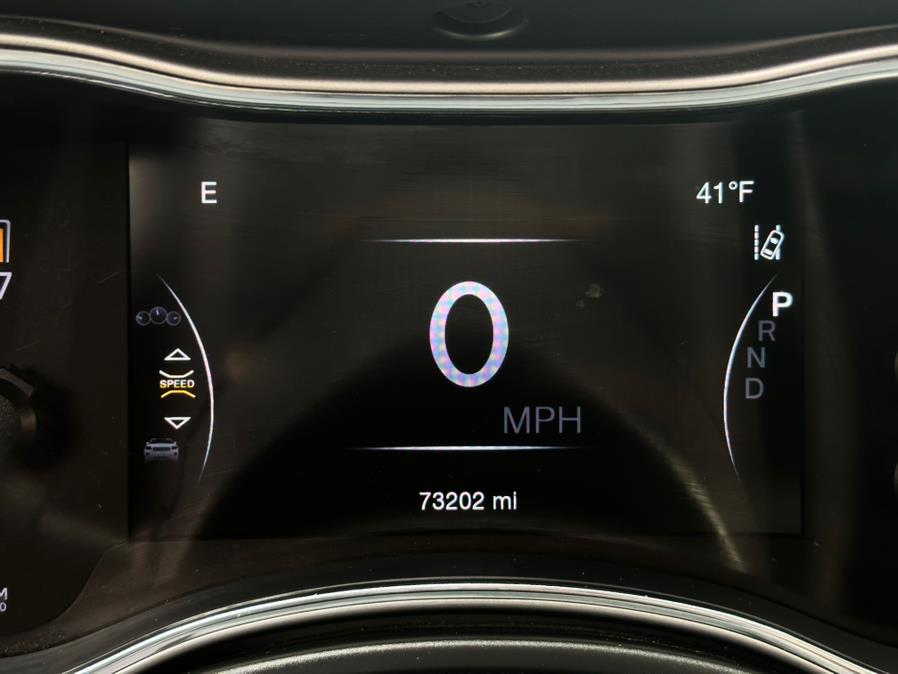 2020 Jeep Grand Cherokee Limited 4x4, available for sale in Hillside, New Jersey | Champion Auto Hillside. Hillside, New Jersey 2020 Jeep Grand Cherokee Limited 4x4, available for sale in Hillside, New Jersey | Champion Auto Hillside. Hillside, New Jersey